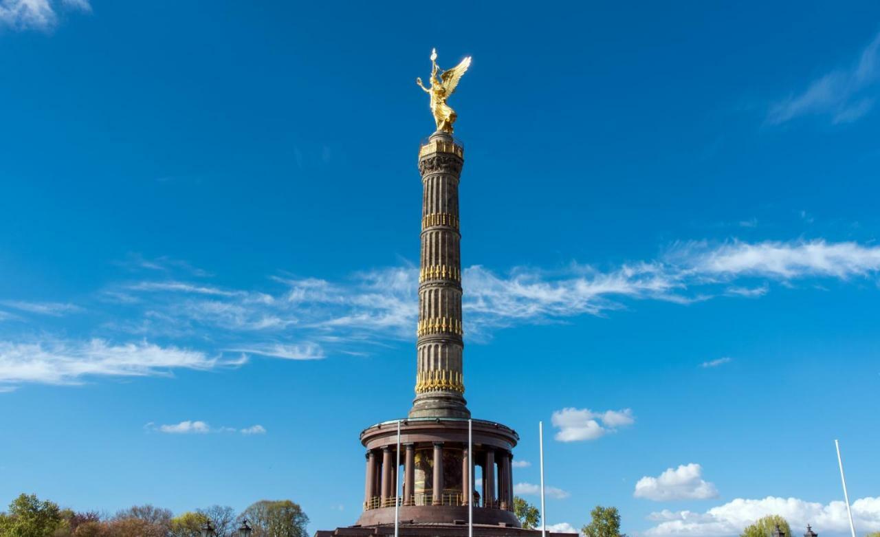 33 Abcd Alexanderplatz * Berlim