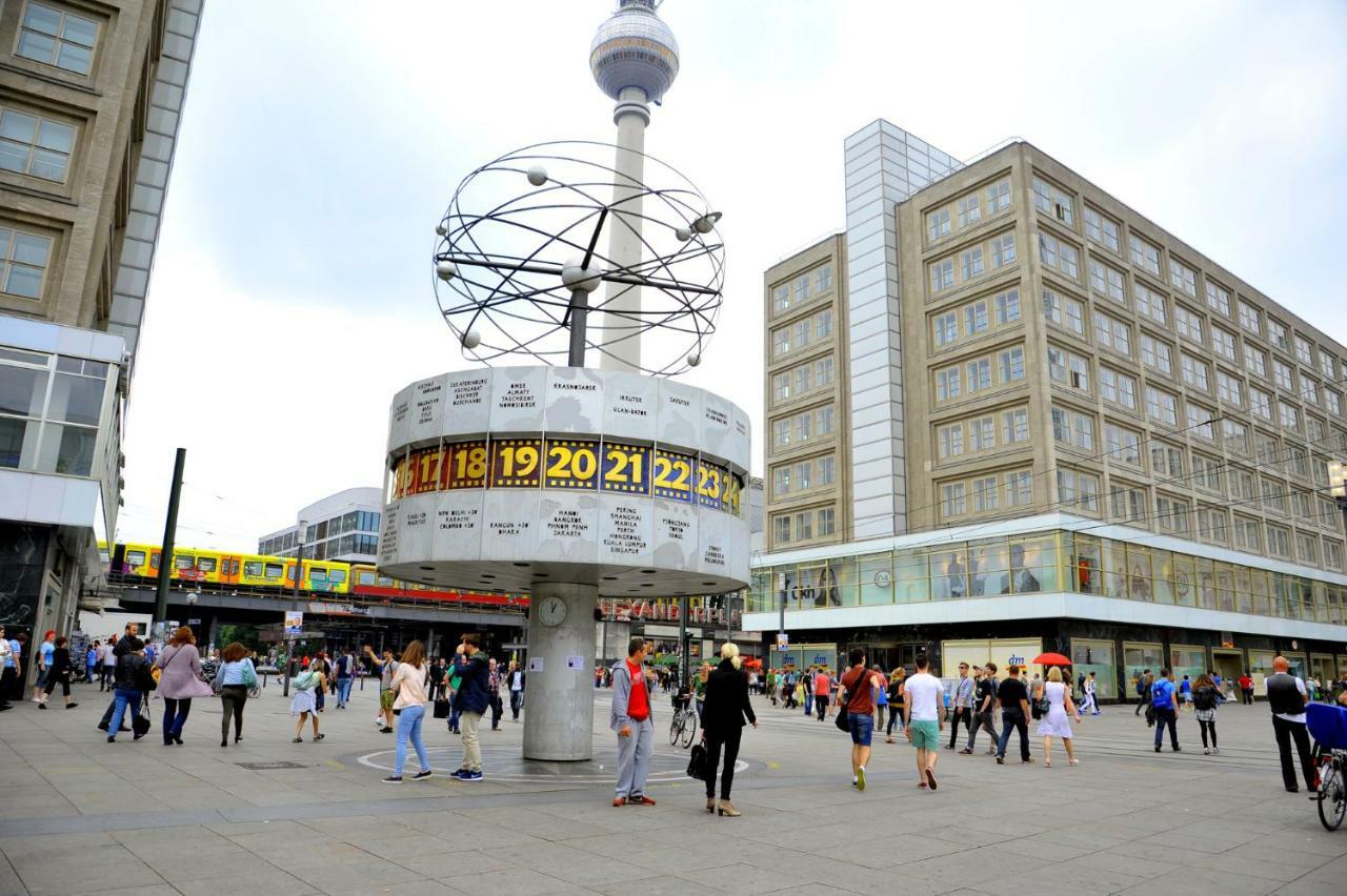 33 Abcd Alexanderplatz Apartamento Berlim