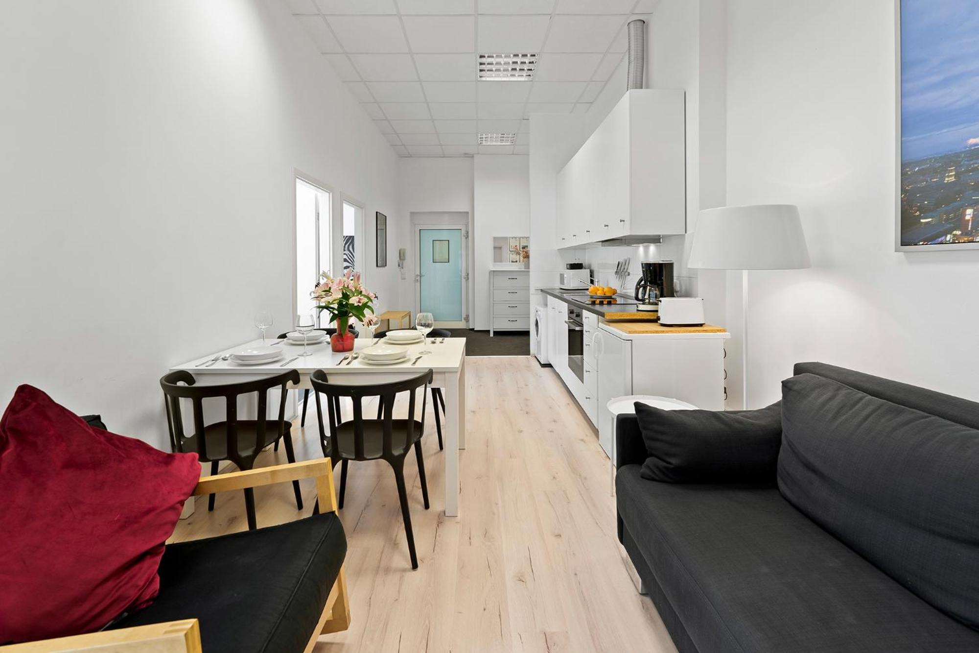 33 Abcd Alexanderplatz Apartment